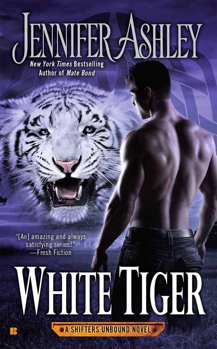 Cover of White Tiger (2016)