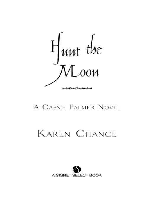 Cover of Hunt the Moon